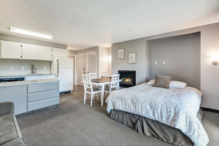 Room 349 of 399