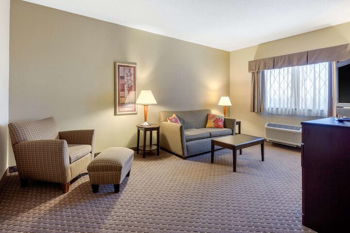 Room 22 of 39