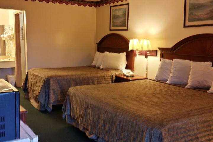 Room 13 of 26