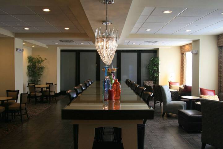Hotel Interior 10 of 27