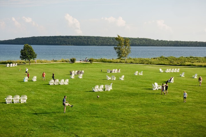 Mission Point Resort