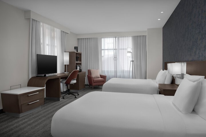Courtyard by Marriott Richmond Downtown