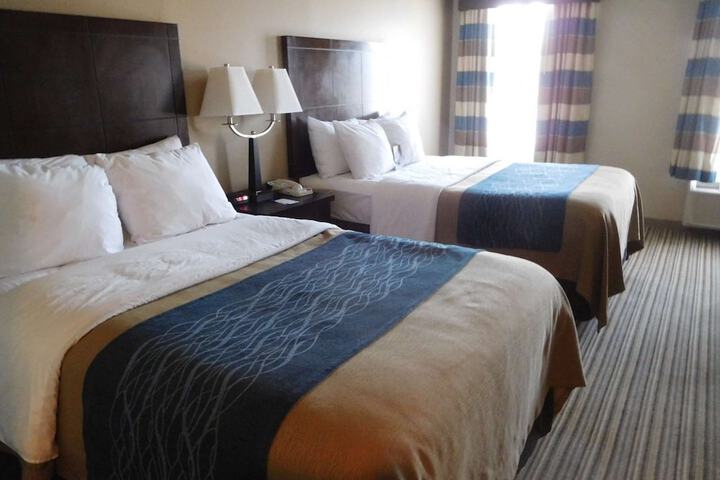 Room 6 of 16