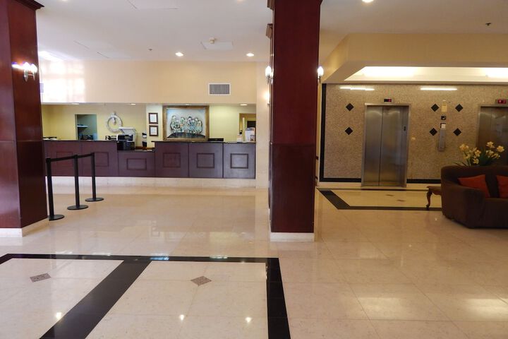Hotel 4 of 27