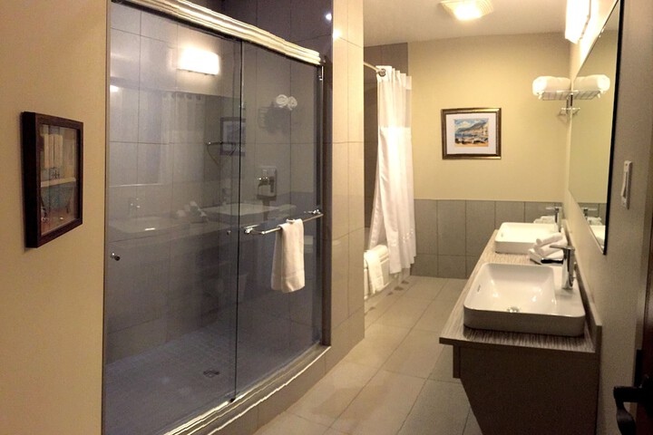 Room 21 of 43
