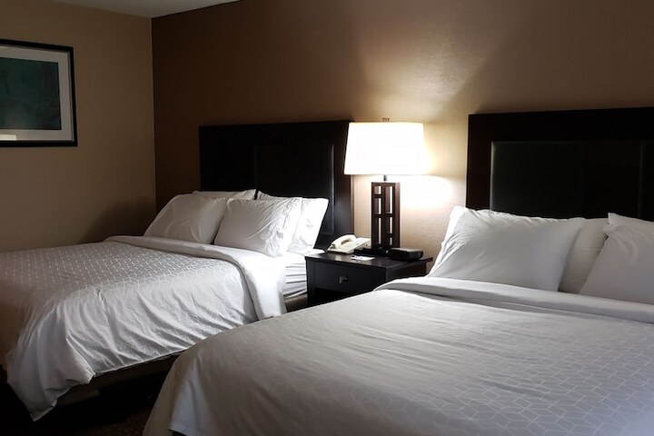 Room 21 of 40