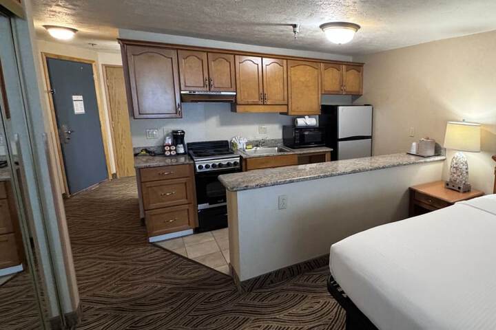 Promenade Inn & Suites Oceanfront