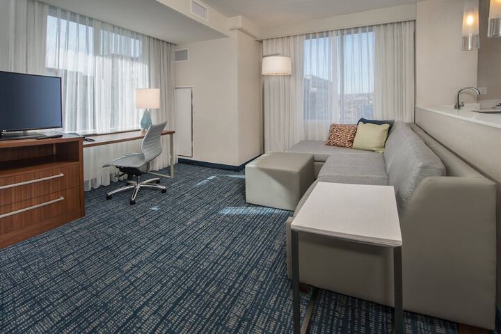 Room 16 of 46