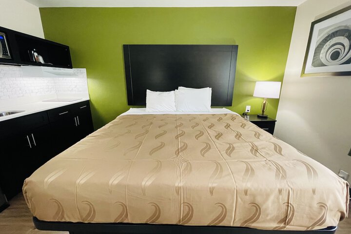 Quality Inn & Suites Lake Charles South