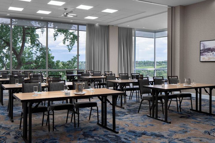 Courtyard by Marriott Edmonton Downtown