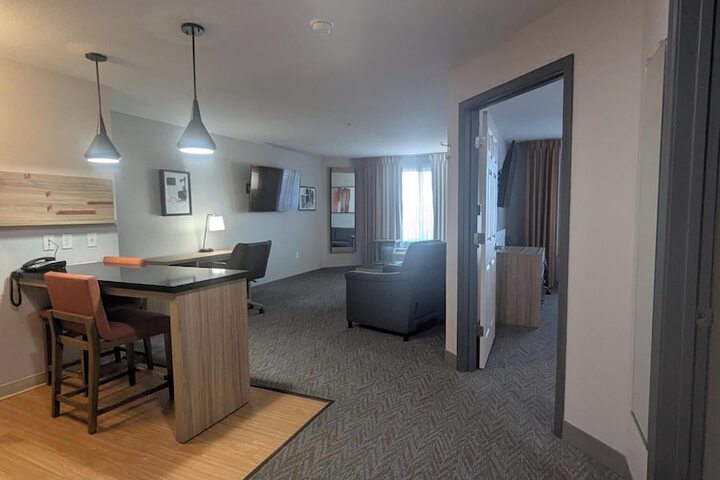 Room 46 of 68