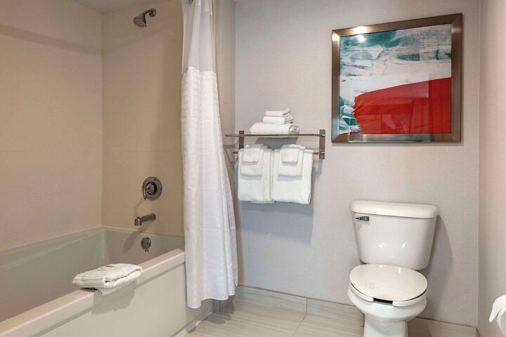Room 15 of 41