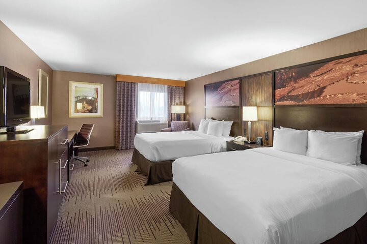 DoubleTree by Hilton Downtown Wilmington - Legal District