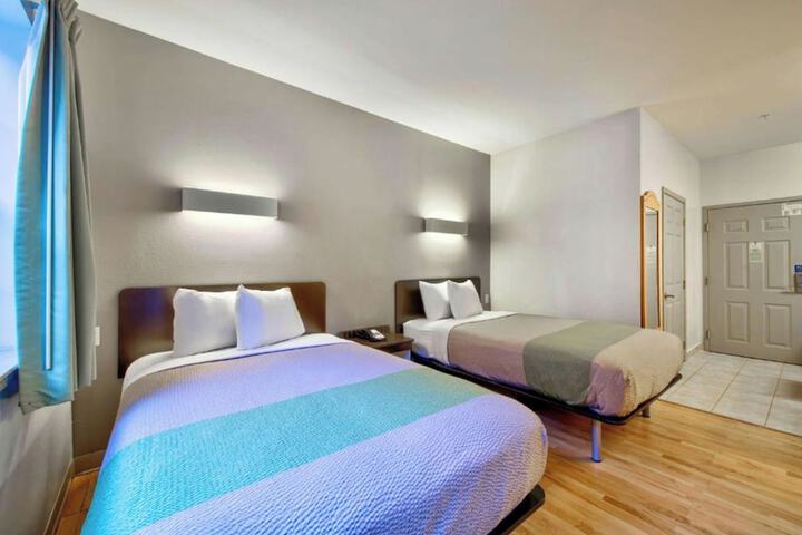 Room 17 of 19