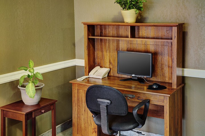 Business Center 72 of 72