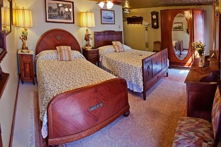 Room 22 of 27