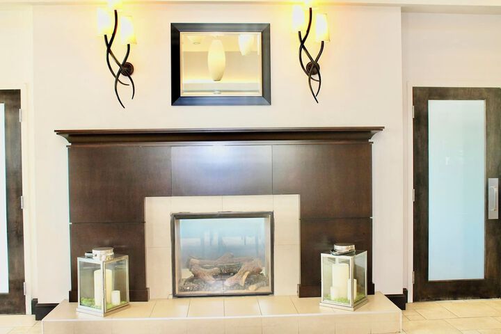 Hotel Interior 6 of 28