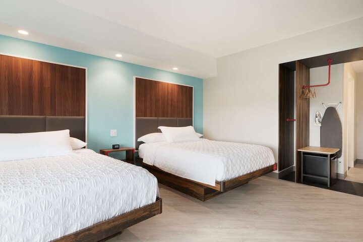 Tru by Hilton York