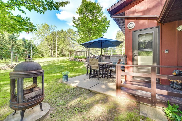 Grill & Fire Pit: Waterfront Cameron Retreat!