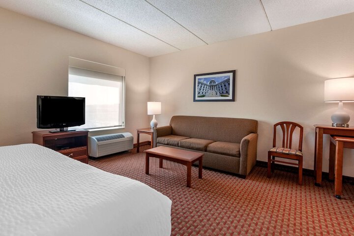 Room 42 of 65