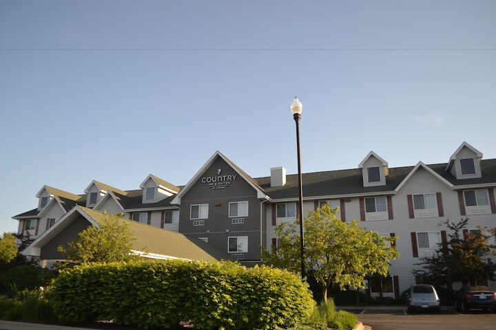 Country Inn & Suites by Radisson Gurnee, IL