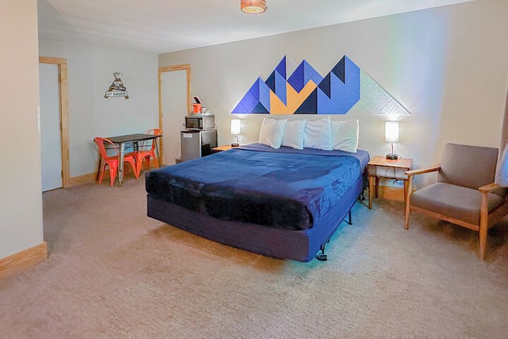 Room 48 of 89