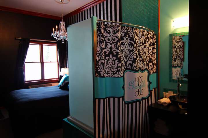Room 132 of 168