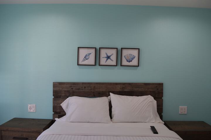 Room 12 of 42
