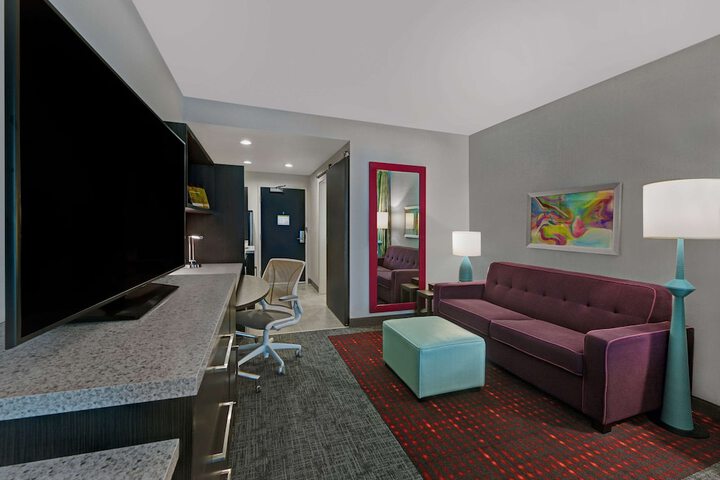 Room 13 of 43