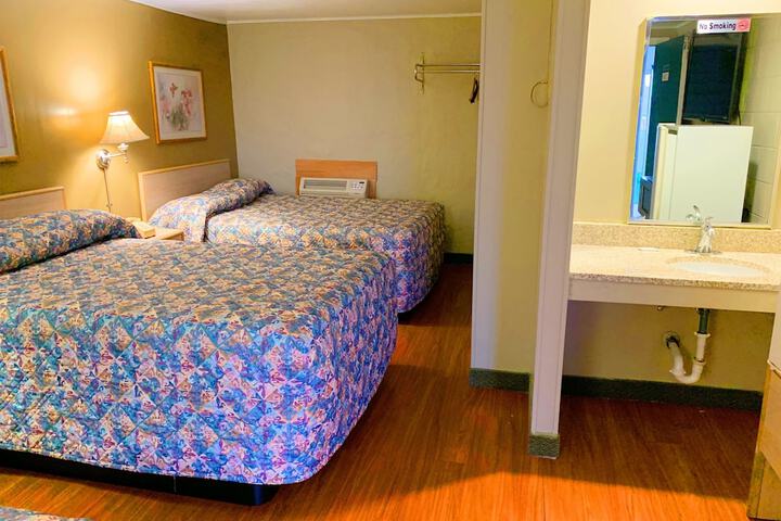 Room 7 of 38