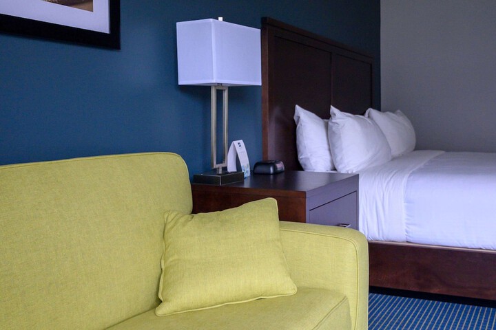 Room 22 of 46