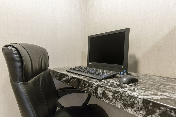 Business Center 49 of 53