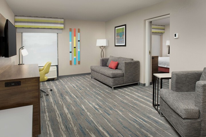 Room 25 of 59
