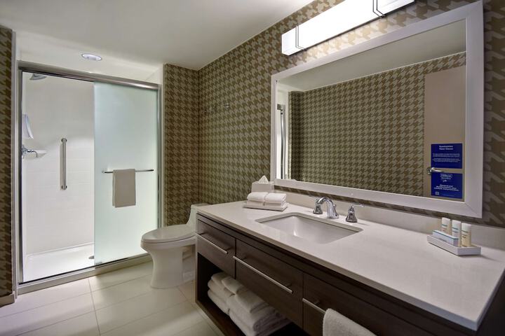 Home2 Suites by Hilton Wichita Downtown Delano