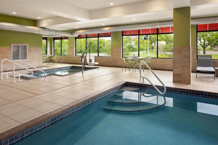 Hampton Inn Minneapolis-Roseville