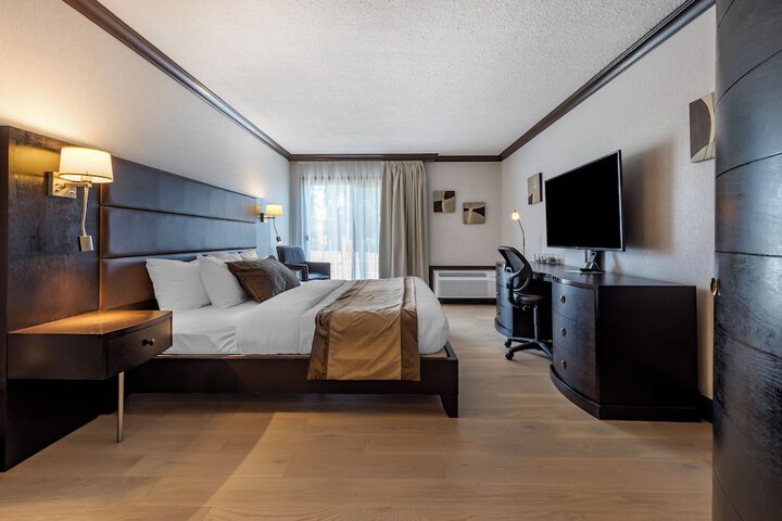 Room 26 of 53