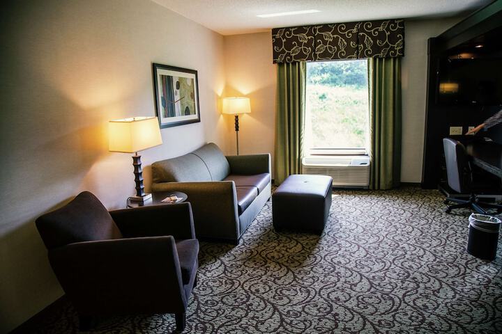 Room 73 of 89