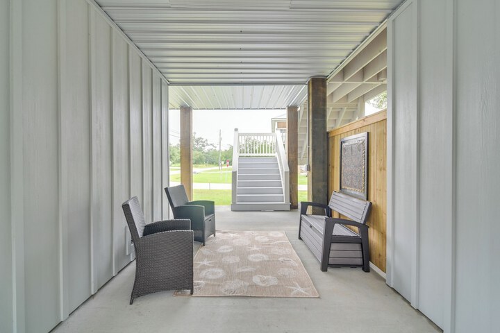 Modern Waveland Home w / Deck - Walk to the Beach!
