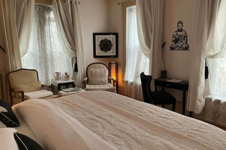Ile De Garde B & B