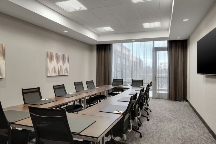 AC Hotel by Marriott Cincinnati at Liberty Center