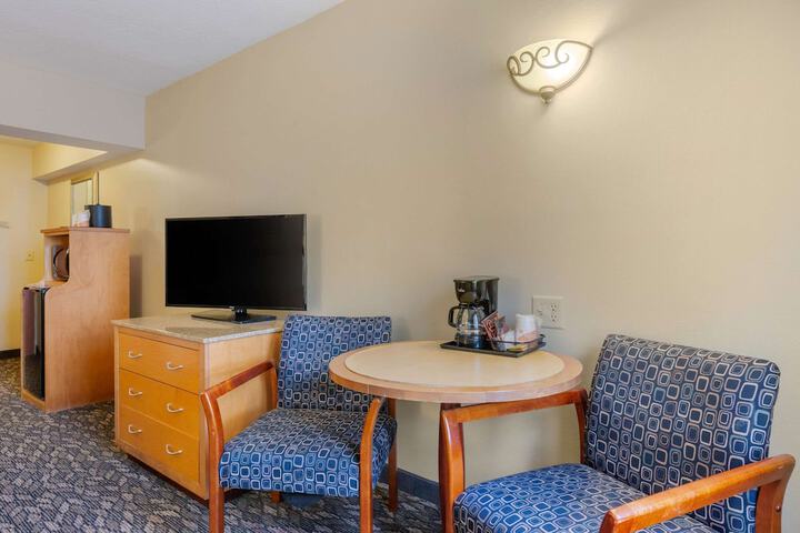 Room 35 of 52