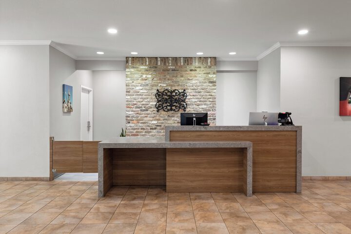 Candlewood Suites Mobile‑Downtown by IHG