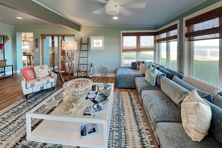 Ocean Shore by Distinctive Beach Rentals