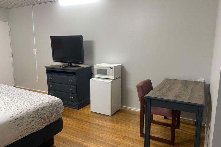 Room 8 of 22