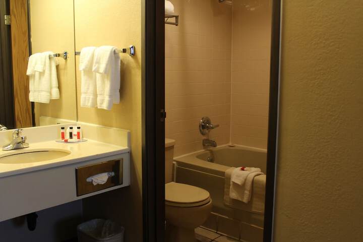 Room 12 of 29