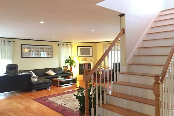 Rooms in Family House in Salem Boston