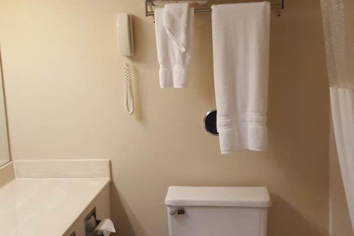 Room 8 of 26