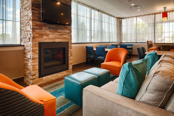 Hotel Interior 10 of 47