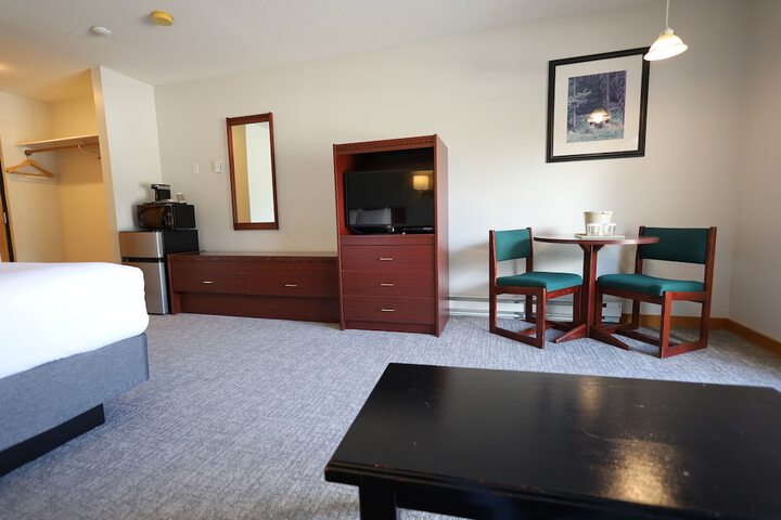 Glacier Mountain Lodge