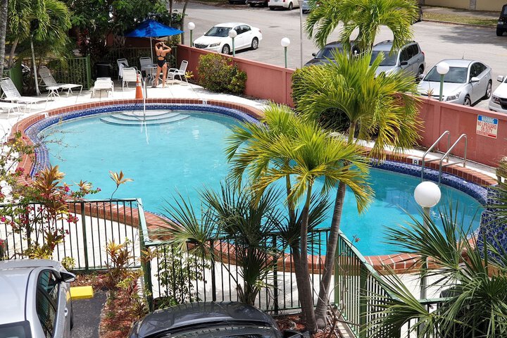 Pool 4 of 42